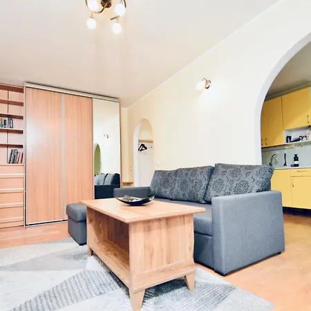 Spacious With Balcony *