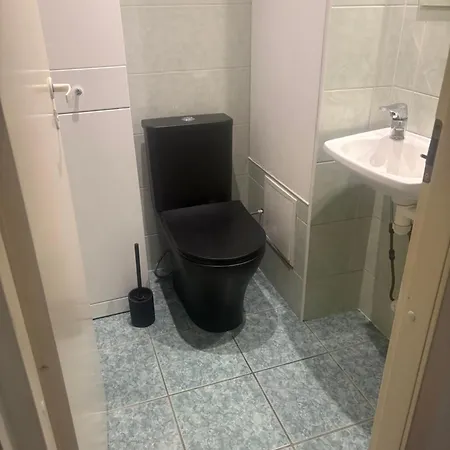 Spacious With Balcony Apartman *